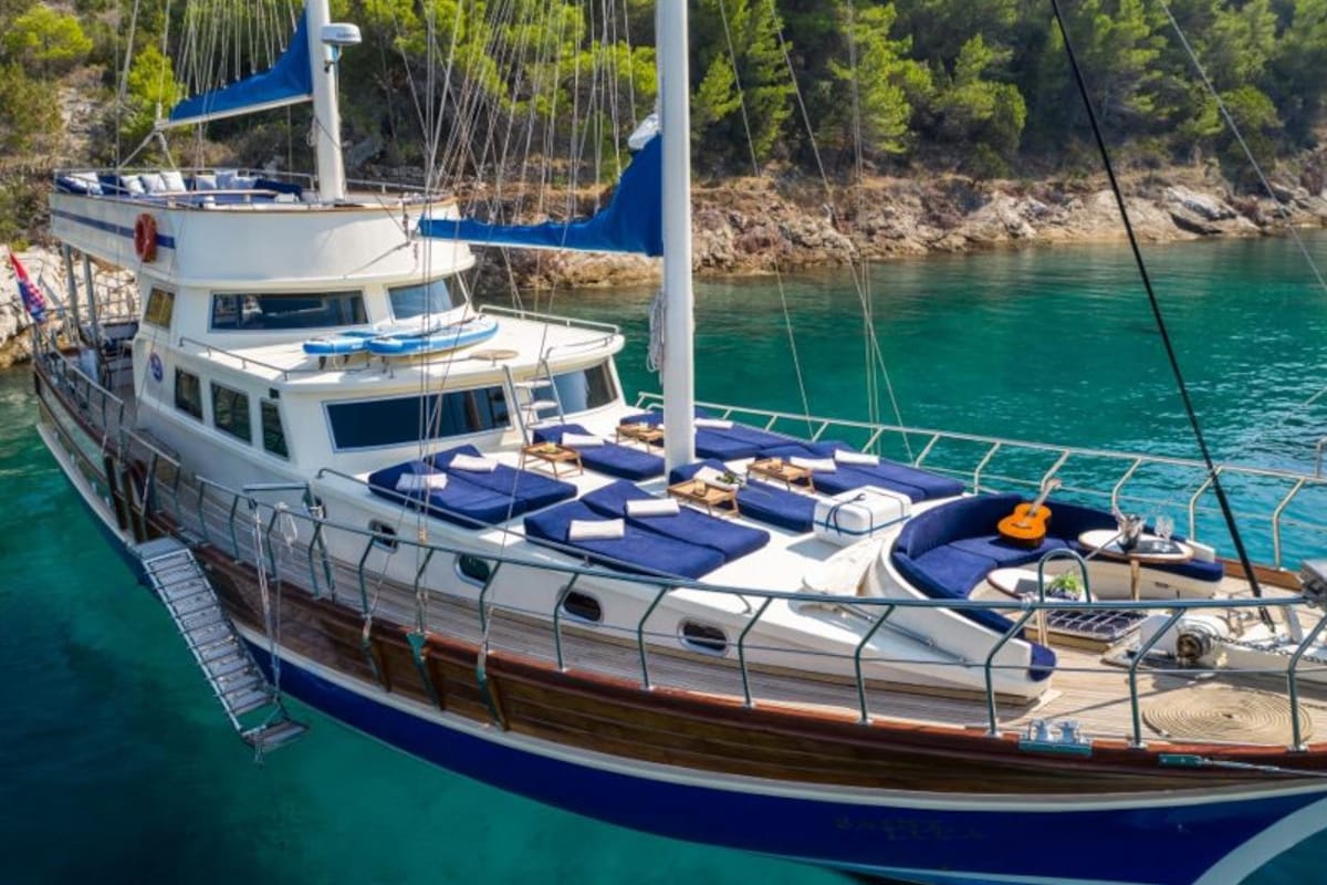 Saint Luca, a Custom Made Saint Luca yacht at Grad Omiš, Croatia
