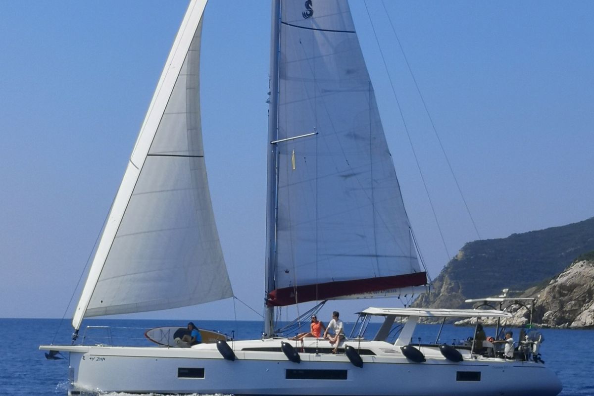 Exterior view of Ef Zin, a Beneteau Oceanis 51.1 sailboat at Skopelos, Greece