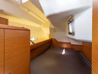 Cabin on Bar Elli, a Jeanneau Sun Odyssey 389 sailboat at Palma de Mallorca, Spain