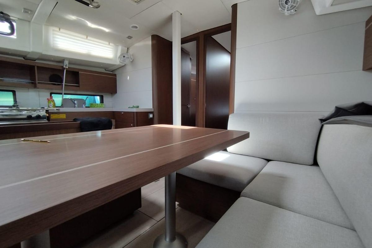 Salon of Boreas, a Beneteau Oceanis 46.1 sailboat at Zakynthos, Greece