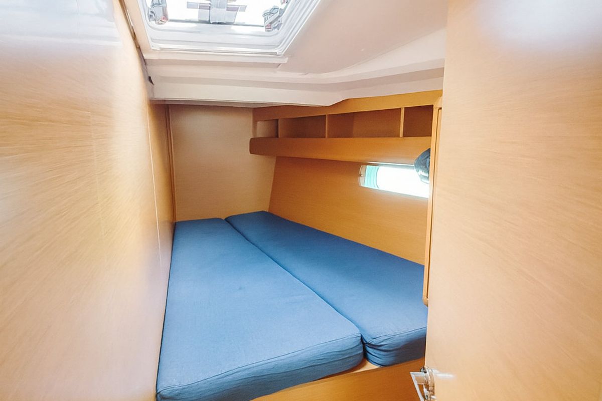 Cabin on Santa Ponsa, a Jeanneau Sun Odyssey 469 sailboat at Palma de Mallorca, Spain