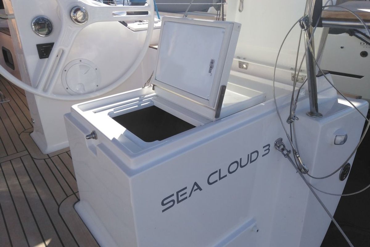 Sea Cloud 3, a Elan Impression 45.1 sailboat at Grad Pula, Croatia