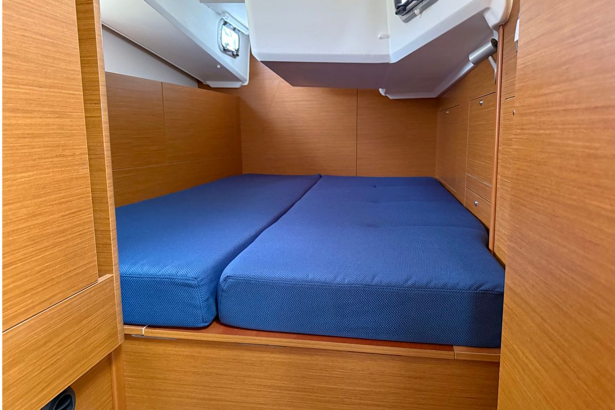Cabin on Maral, a Jeanneau Sun Odyssey 410 sailboat at Punat, Croatia