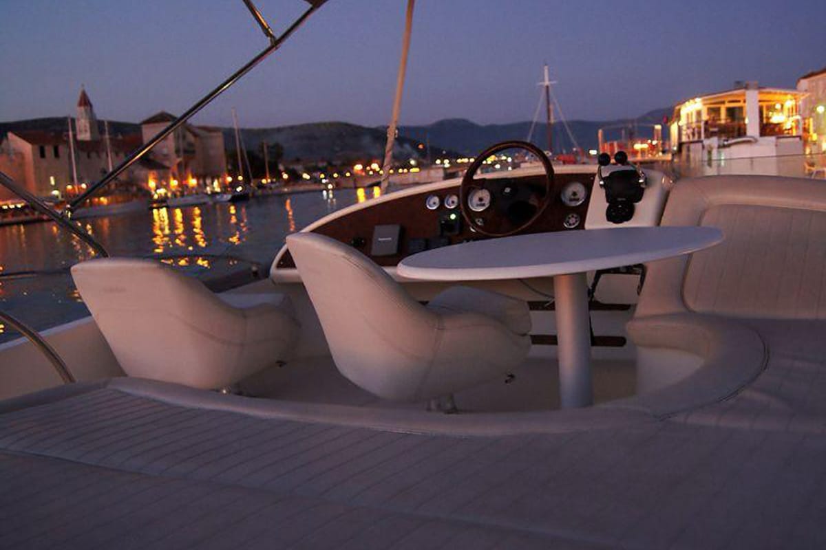Salon of Fortuna, a Jeanneau Prestige 36 Fly yacht at Punat, Croatia
