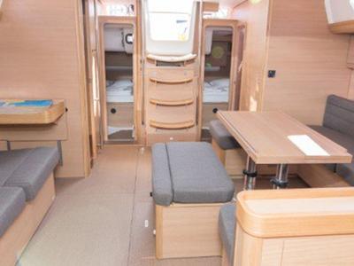 Salon of Jana, a Dufour 512 Grand Large sailboat at Cannigione, Italy