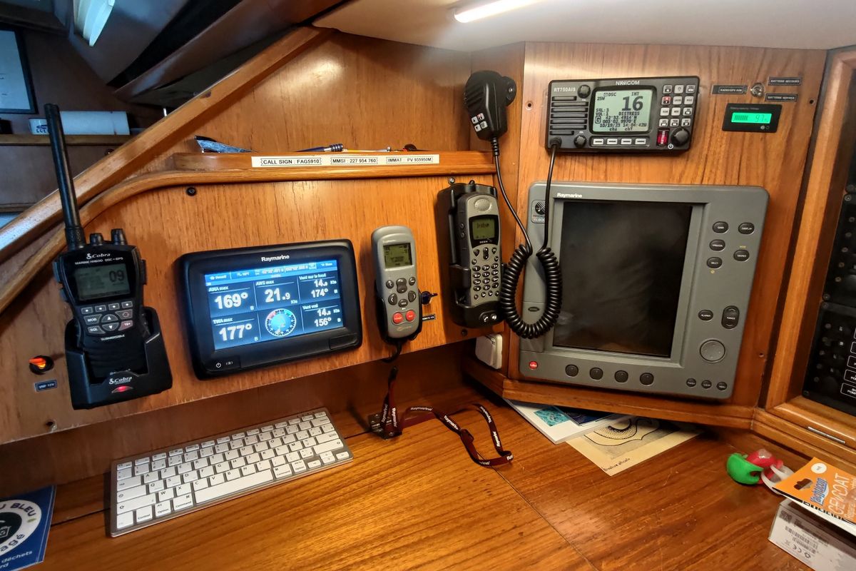 Cockpit of Slow, a Jeanneau Sun Odyssey 52.2 sailboat at Roses, Spain