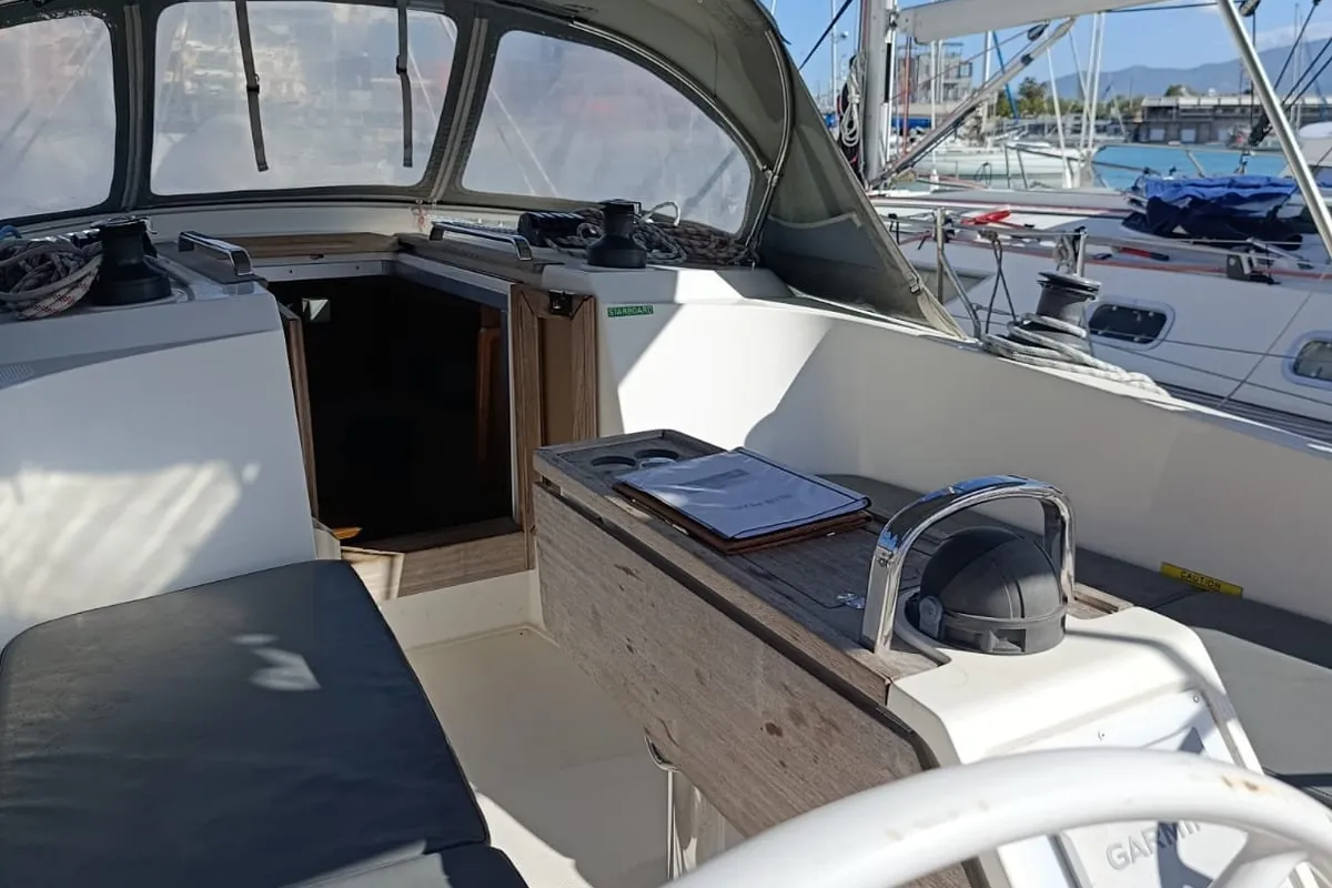 BLUE PEARL, a Bavaria Bavaria 41 Cruiser sailboat at Athens, Greece
