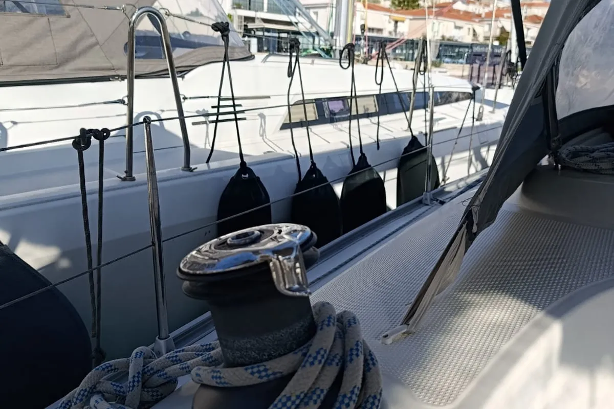 BLUE PEARL, a Bavaria Bavaria 41 Cruiser sailboat at Athens, Greece