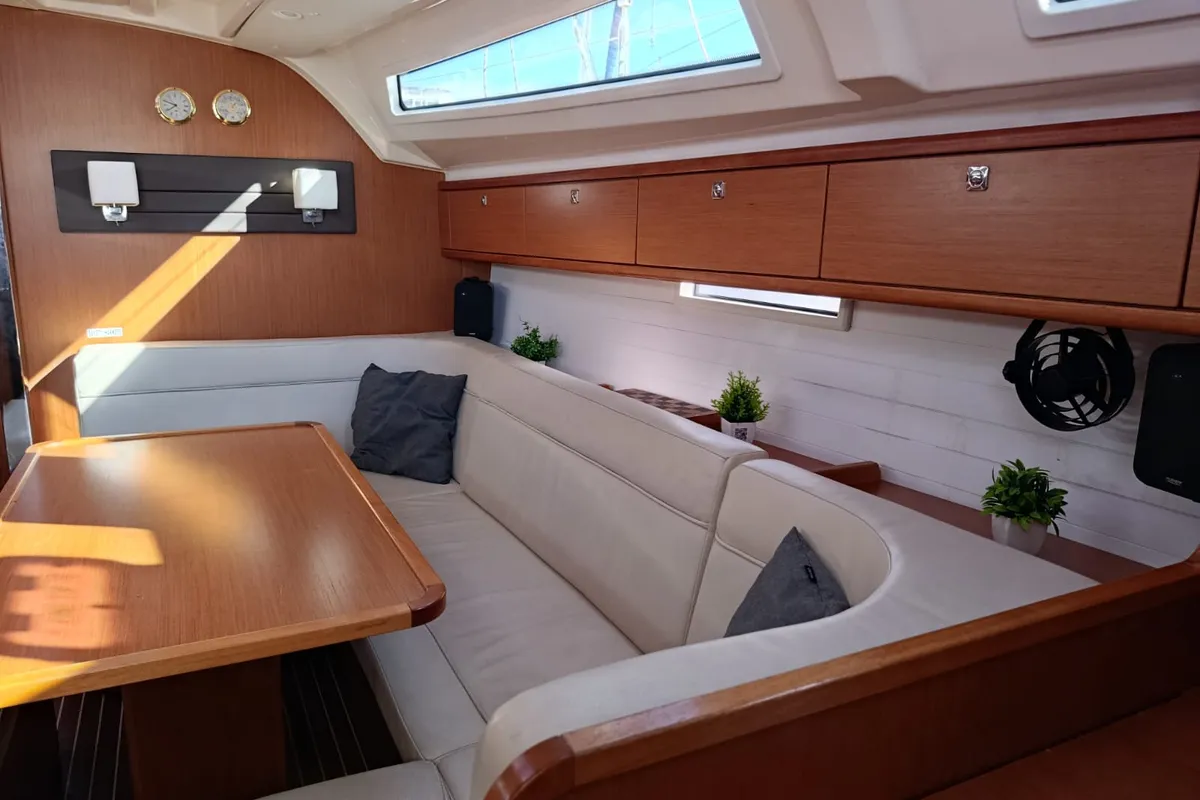 BLUE PEARL, a Bavaria Bavaria 41 Cruiser sailboat at Athens, Greece