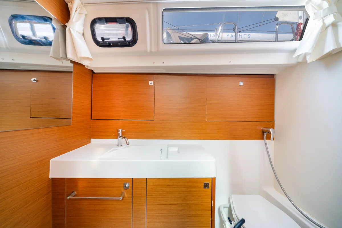 Juicy Lucy, a Jeanneau Sun Odyssey 519 sailboat at Municipal Unit of Nea Peramos, Greece