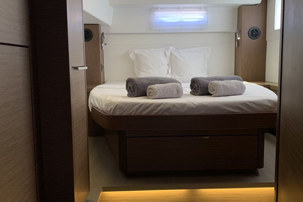 Cabin on Espabila, a Lagoon 46 catamaran at Skiathos, Greece