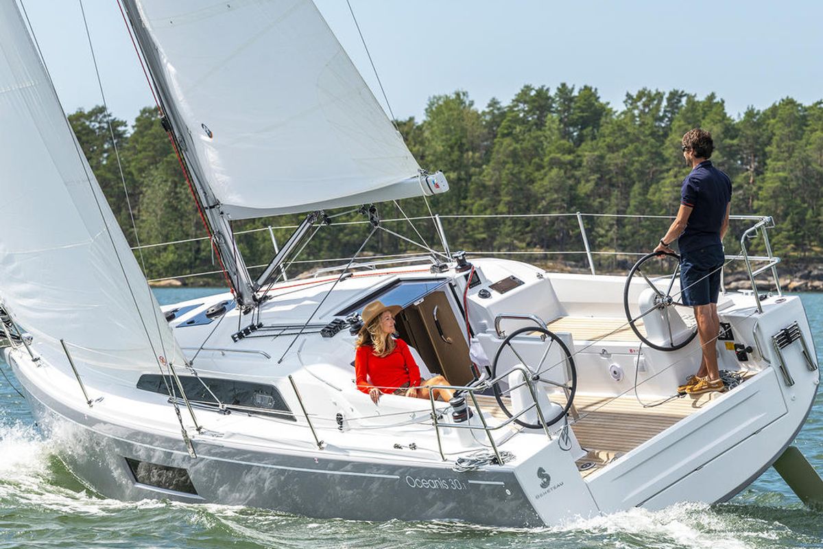 Exterior view of No name, a Beneteau Oceanis 30.1 sailboat at Port Navalo, France