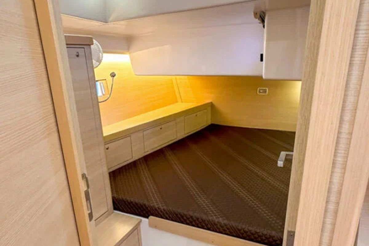 Cabin on TUTO PASSA, a Delta 465 sailboat at Paraty, Brazil