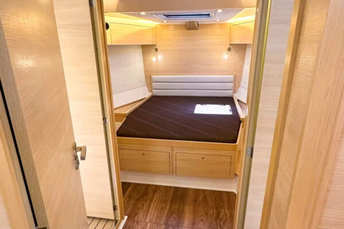 Cabin on TUTO PASSA, a Delta 465 sailboat at Paraty, Brazil