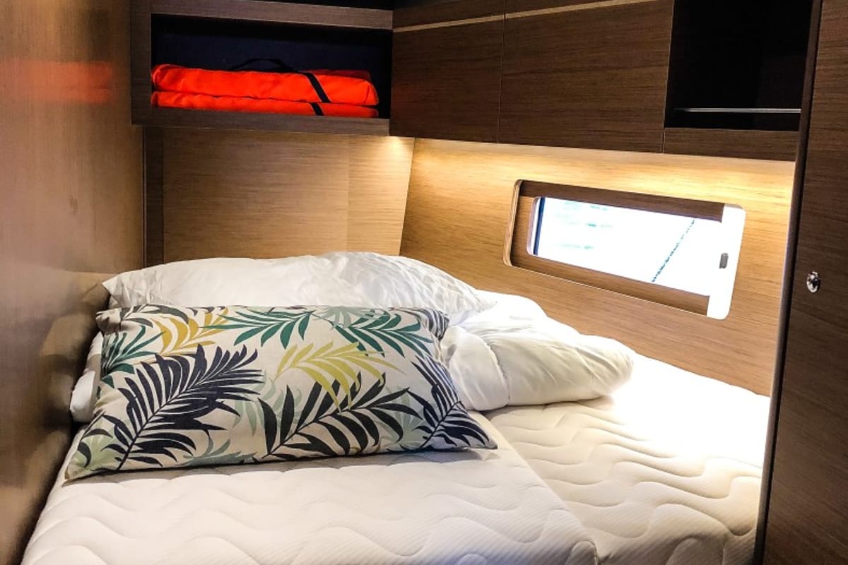 Cabin on Nemo, a Beneteau Oceanis 46.1 sailboat at Općina Medulin, Croatia