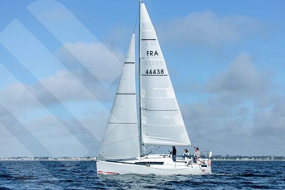 Exterior view of R2D2, a Jeanneau Sun Fast 3200 sailboat at La Trinité-sur-Mer, France
