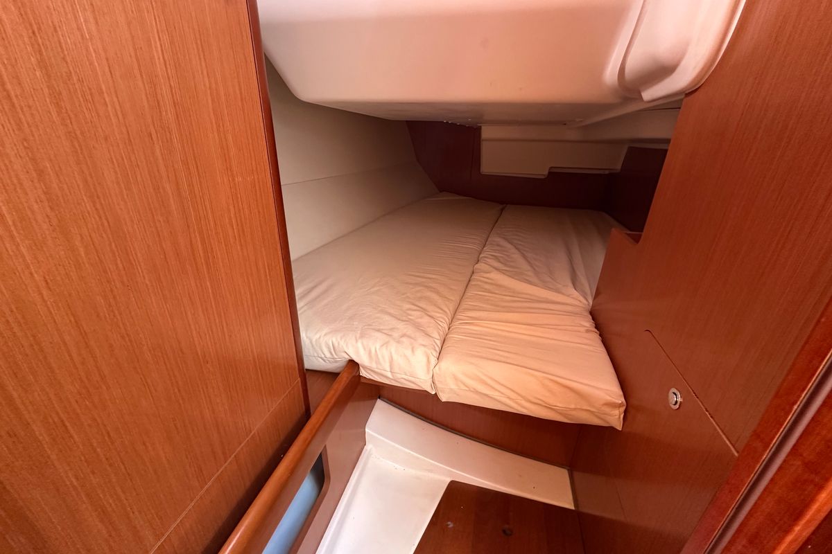 Cabin on BLU, a Beneteau Oceanis 34 sailboat at Punta Ala, Italy