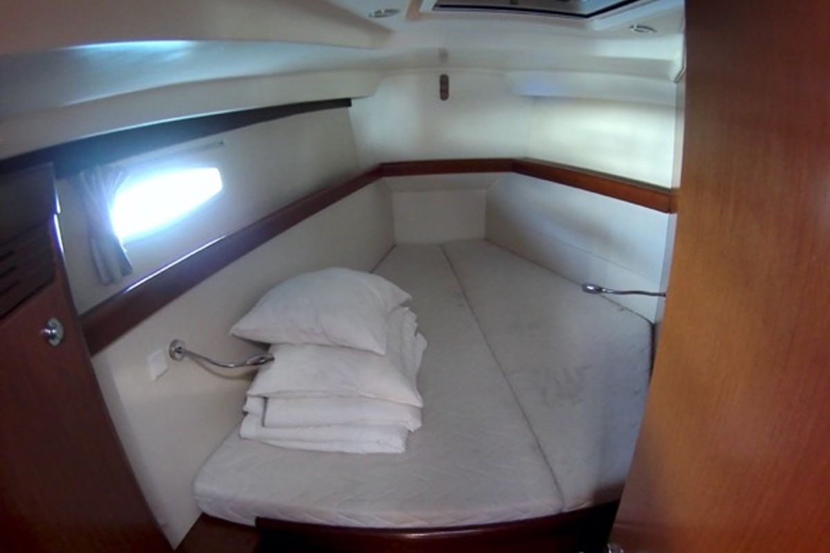 Cabin on Shedir, a Beneteau Oceanis 46 sailboat at Olbia, Italy