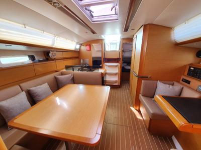 Salon of T-Punch, a Jeanneau Sun Odyssey 409 sailboat at Baan Salak Phet, Thailand