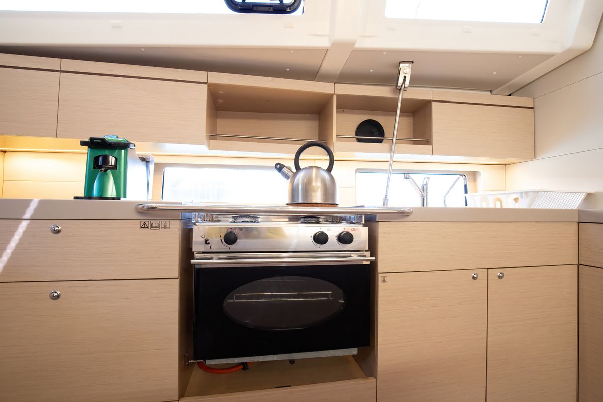 Galley of Filìa, a Beneteau Oceanis 46.1 sailboat at Capo d'Orlando, Italy