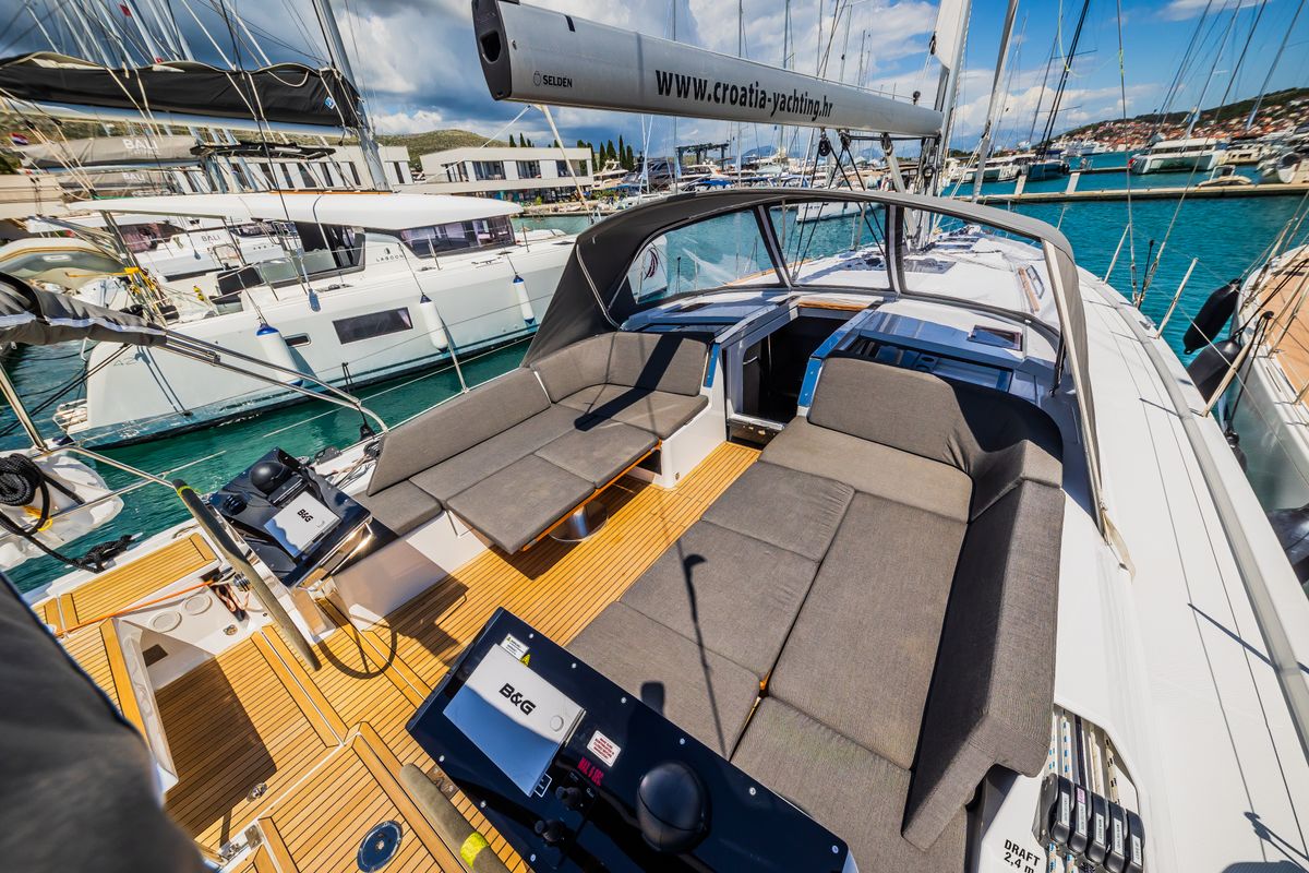 Deck of Ilonka - OW, a Hanse Yachts Hanse 460 sailboat at Seget Donji, Croatia
