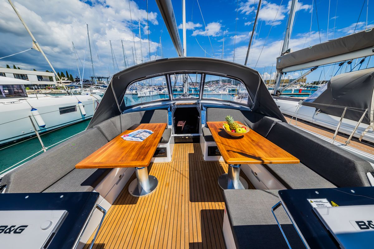 Deck of Ilonka - OW, a Hanse Yachts Hanse 460 sailboat at Seget Donji, Croatia