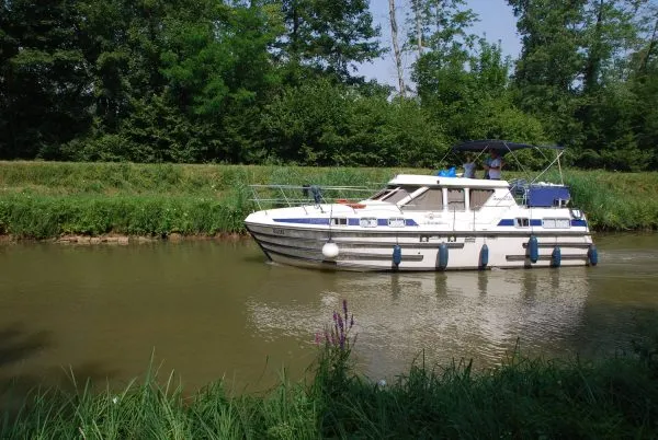2514, a Tarpon Tarpon 37 DP motorboat at Mittersheim, France