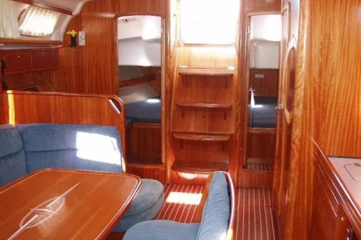 Salon of NATALIE, a Bavaria 39 Cruiser sailboat at Volos Municipality, Greece