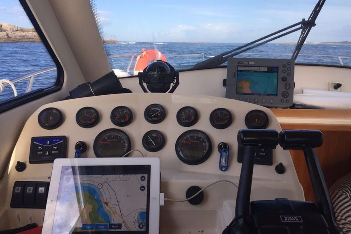 Cockpit of Txanpa Hiru, a Rodman 870 Fly motorboat at Vigo, Spain