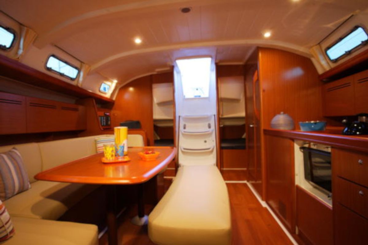 Salon of Velasquez, a Beneteau Cyclades 43.4 sailboat at Nettuno, Italy