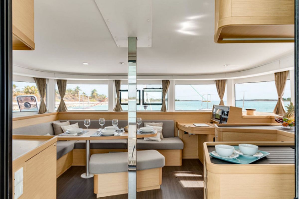 Salon of No Name: Master Cabin #2 (Cabin Charter 2 pax) FULLY CREWED, ALL EXPENSES, a Lagoon 42 catamaran at Municipal Unit…