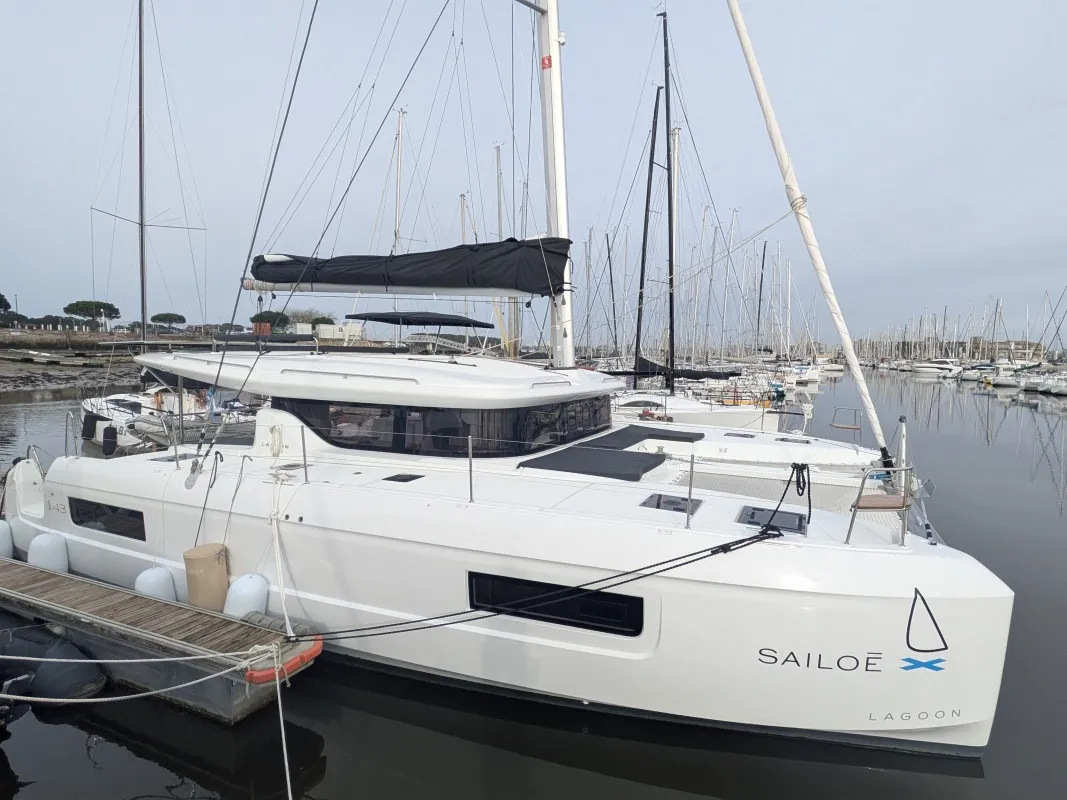 TY-Casa, a Lagoon Lagoon 43 catamaran at Bonifacio / Bunifaziu, France