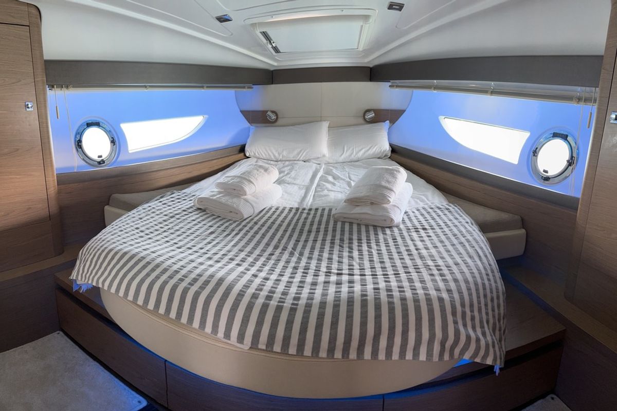 Cabin on Monifa, a Beneteau Gran Turismo 38 yacht at Općina Sukošan, Croatia