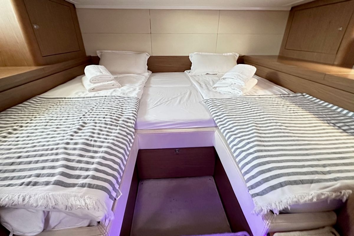 Cabin on Monifa, a Beneteau Gran Turismo 38 yacht at Općina Sukošan, Croatia