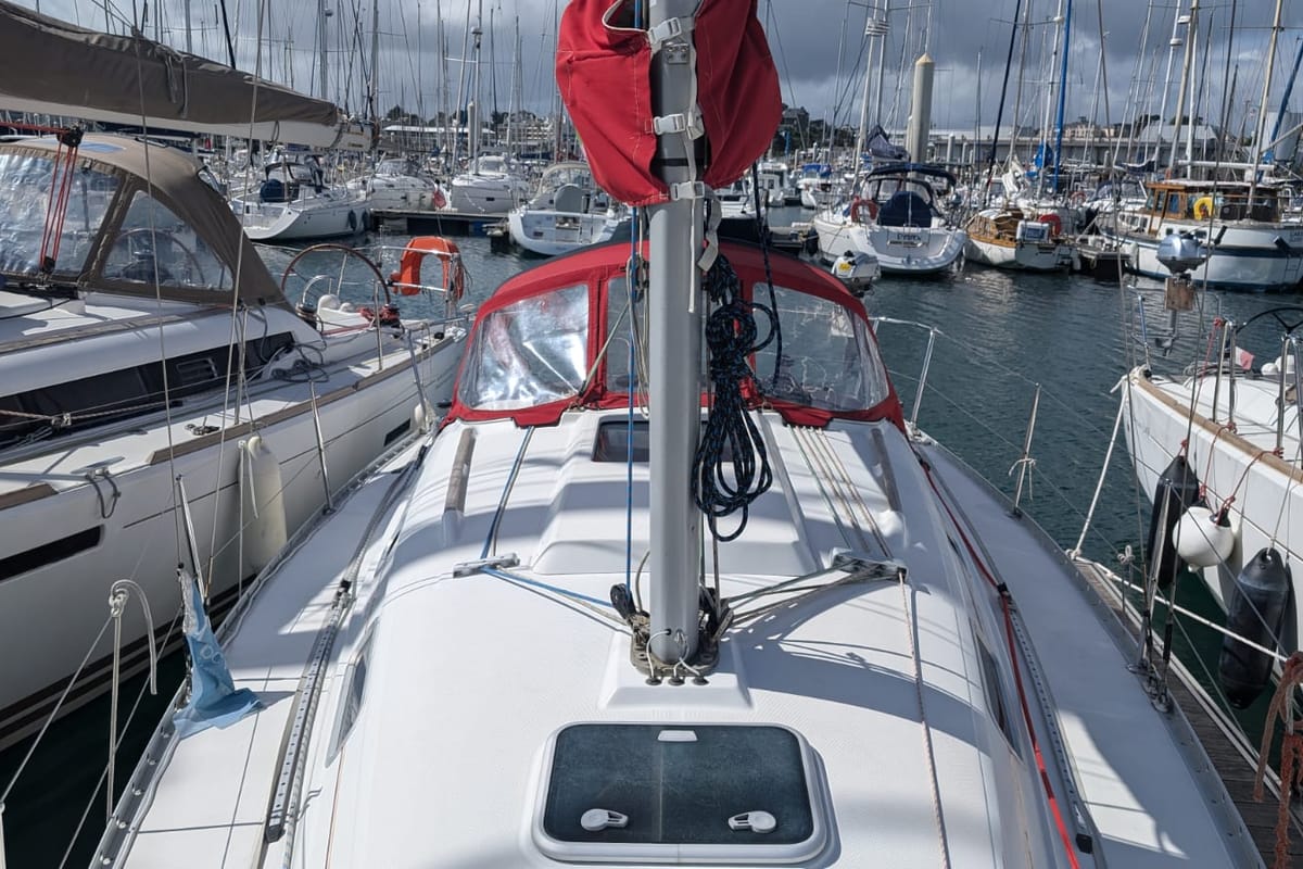 Deck of Eole, a Beneteau Oceanis 311 sailboat at Saint-Cast-le-Guildo, France