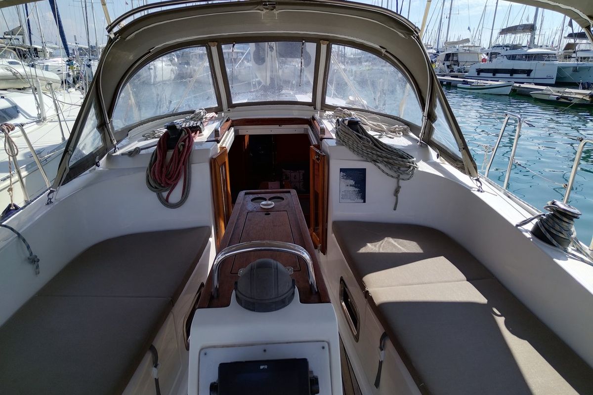 Deck of Sea Hope, a Bavaria Cruiser 37 sailboat at Kontokali, Greece
