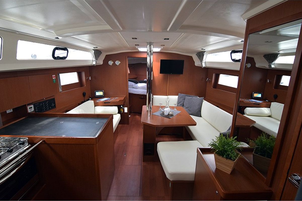 Salon of Norma, a Beneteau Oceanis 41.1 sailboat at Gouvia, Greece