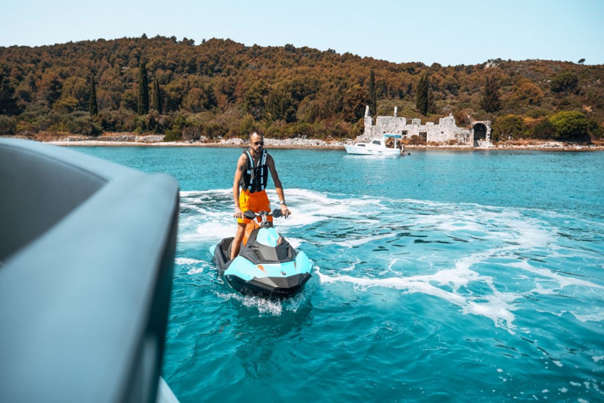 Borimir, a Bavaria R40 motorboat at Seget Donji, Croatia