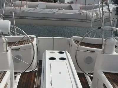 Cockpit of Bourlingueur, a Jeanneau Sun Odyssey 45.2 sailboat at Port Navalo, France