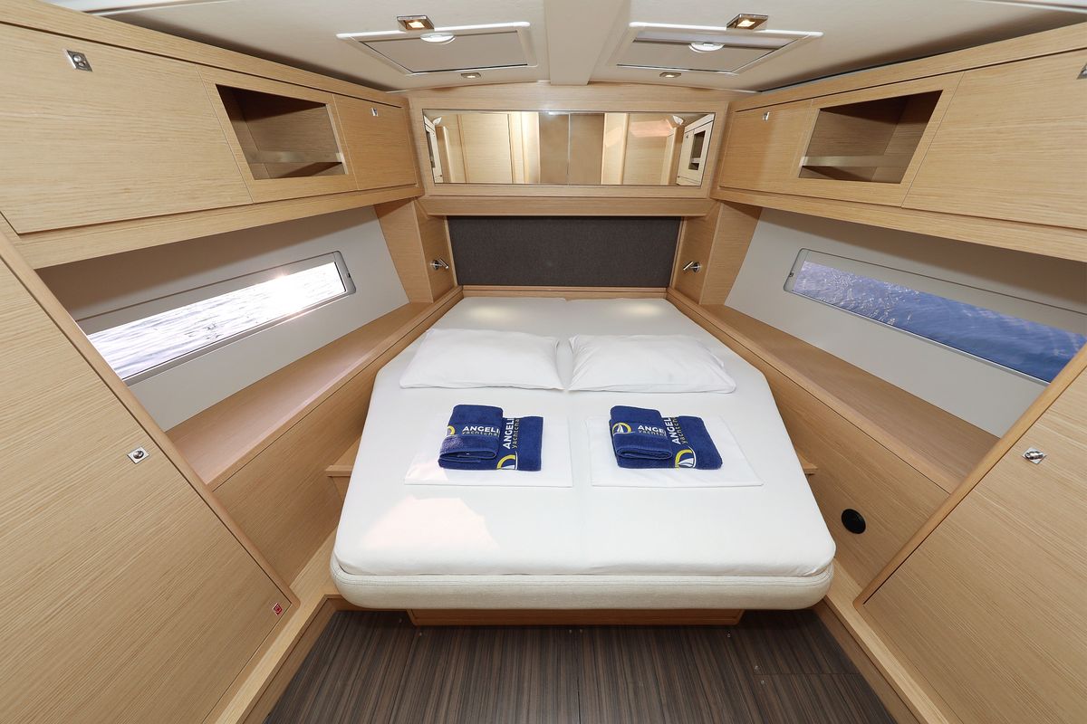 Cabin on Odyssey, a Dufour 470 sailboat at Općina Sukošan, Croatia