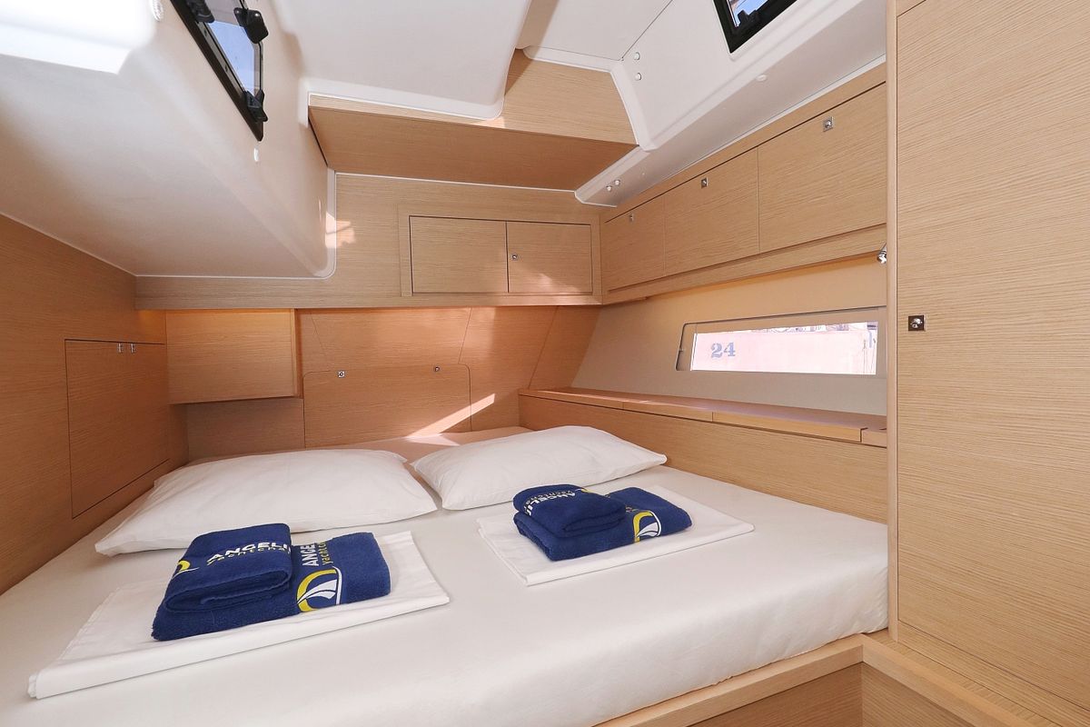 Cabin on Odyssey, a Dufour 470 sailboat at Općina Sukošan, Croatia