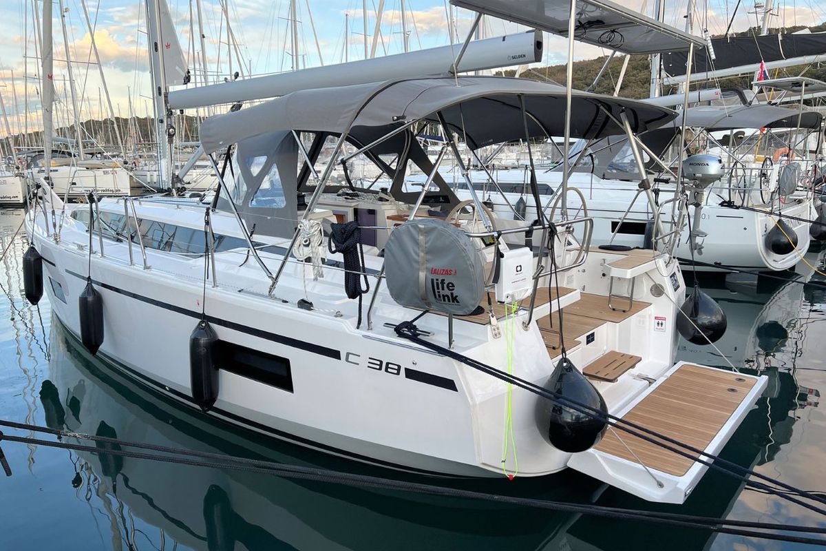 Exterior view of Mala Hana, a Bavaria C38 sailboat at Grad Pula, Croatia