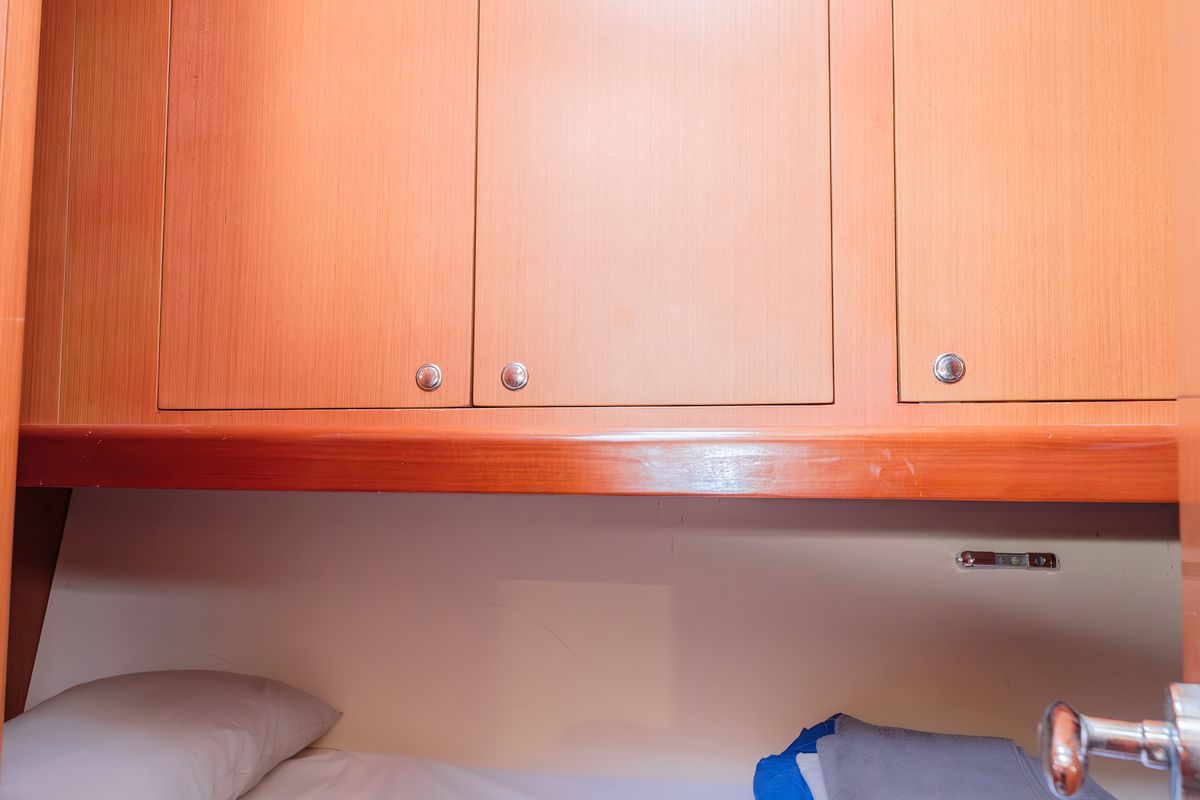 Cabin on Belamour, a Beneteau Oceanis 43 sailboat at Kos, Greece