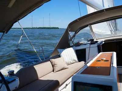 Slowdown, a Dufour Dufour 430 sailboat at Annapolis, United States
