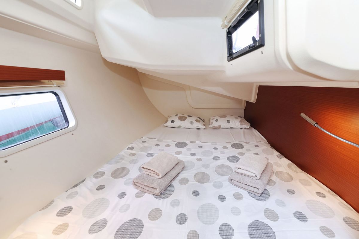Cabin on Leia, a Hanse Yachts Hanse 418 sailboat at Grad Biograd na Moru, Croatia