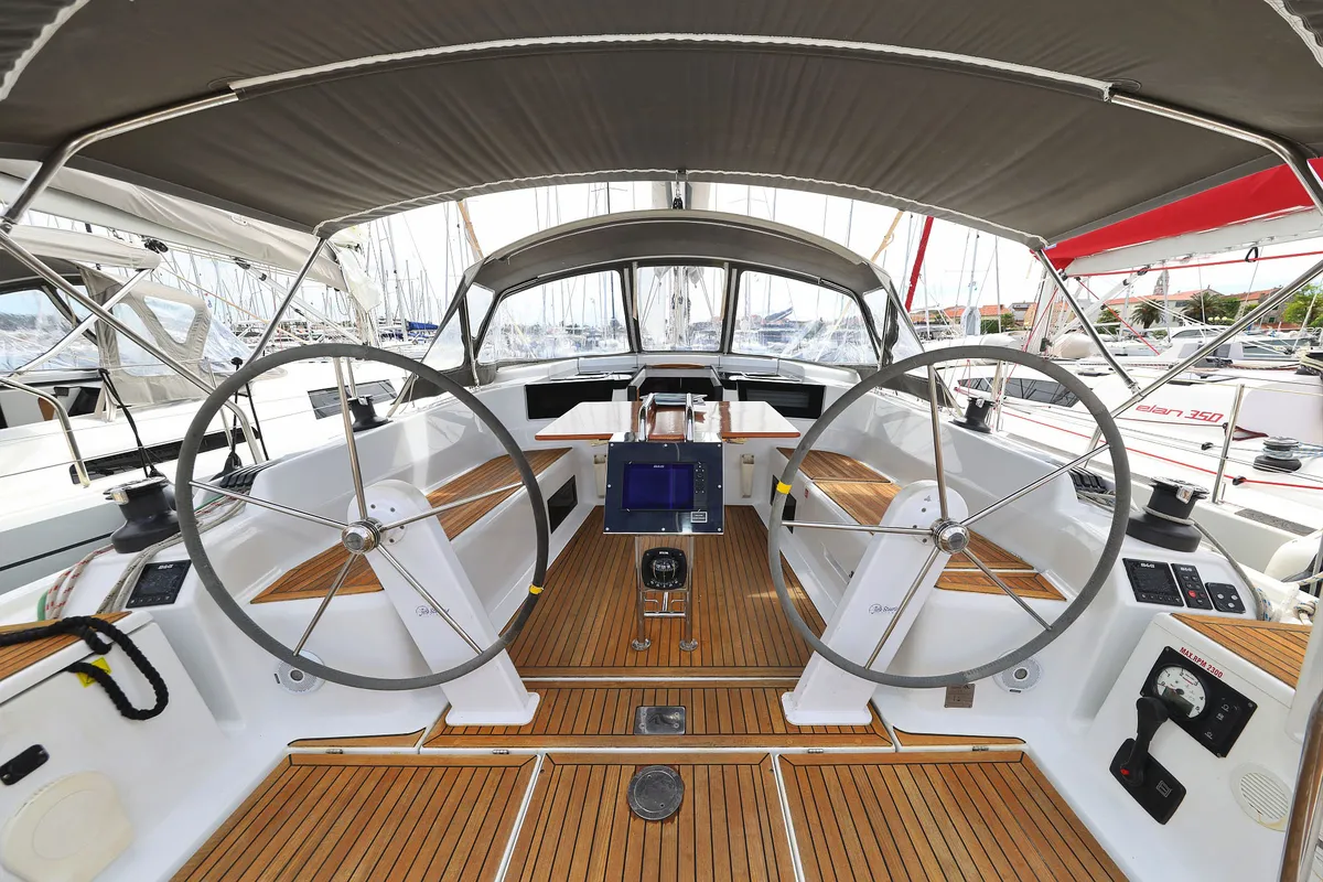 Cockpit of Leia, a Hanse Yachts Hanse 418 sailboat at Grad Biograd na Moru, Croatia
