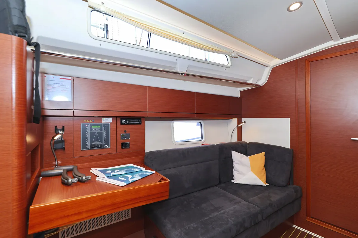 Salon of Leia, a Hanse Yachts Hanse 418 sailboat at Grad Biograd na Moru, Croatia
