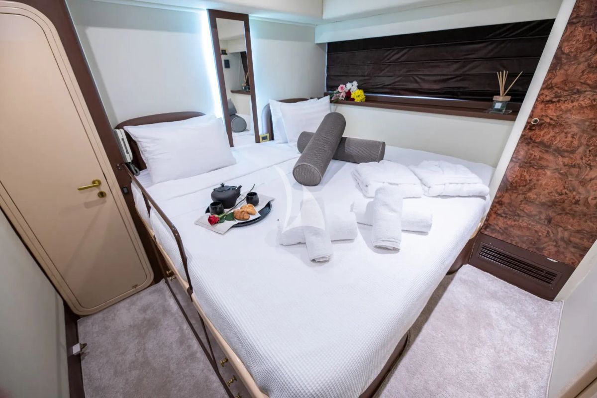 Cabin on Wish, a Alfamarine 90 yacht at Athens, Greece