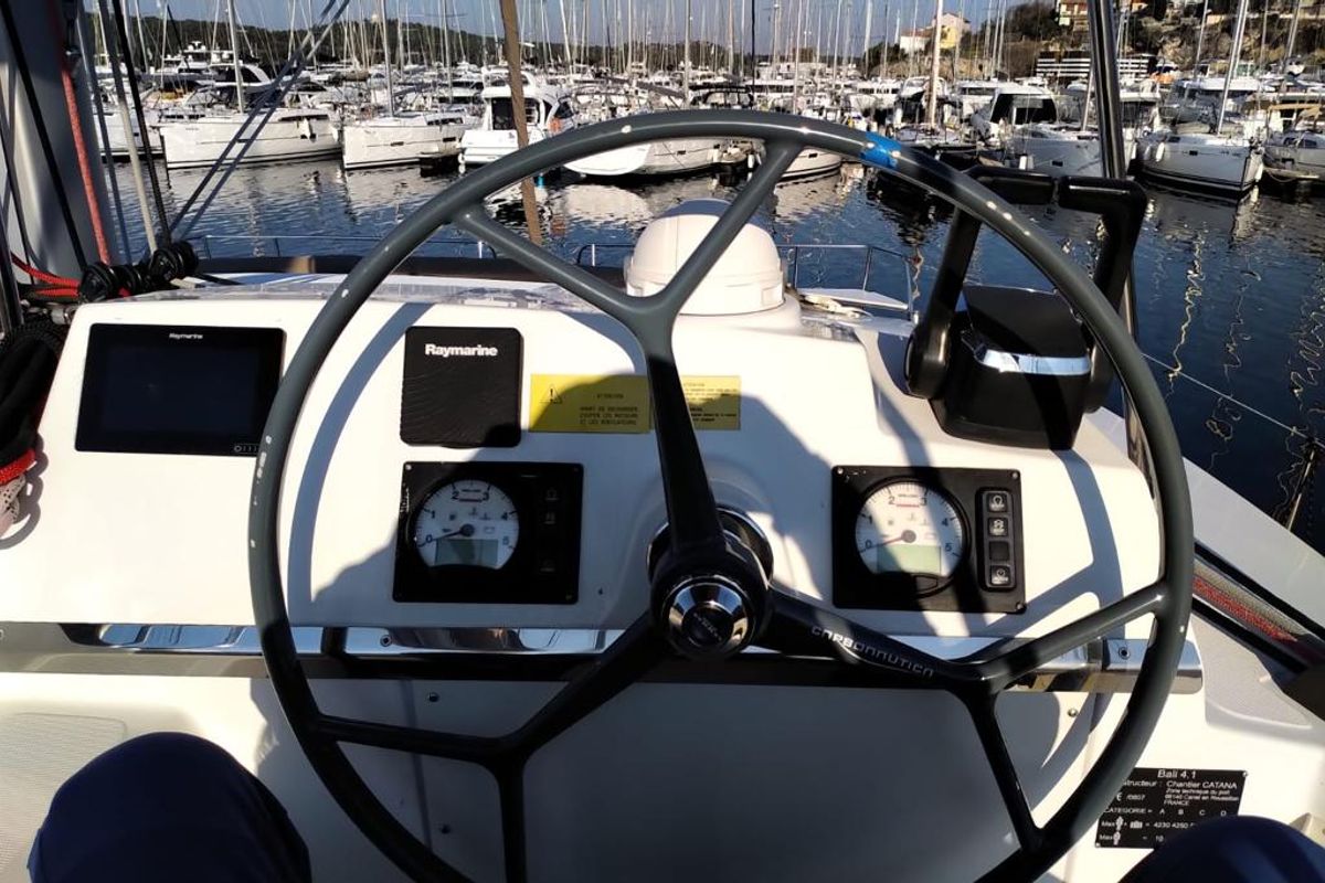 Cockpit of Testa, a Bali 4.1 catamaran at Grad Pula, Croatia