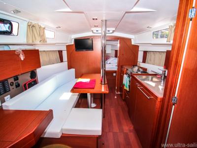 Salon of Dalmar, a Beneteau Oceanis 35 sailboat at Općina Medulin, Croatia